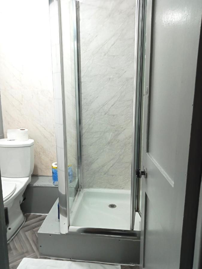 Lovely Private Room Near Central ลอนดอน ภายนอก รูปภาพ
