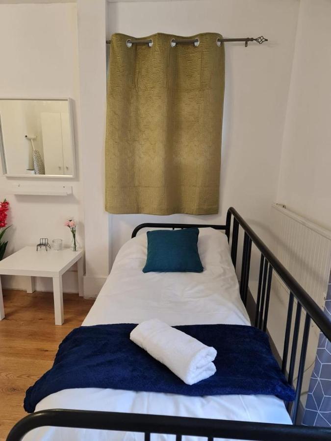 Lovely Private Room Near Central ลอนดอน ภายนอก รูปภาพ